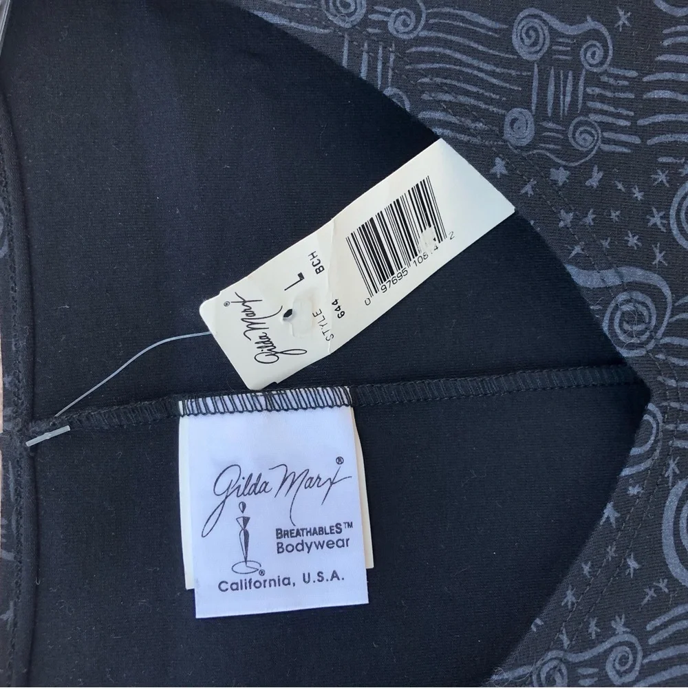 Gilda Marx Breathable’s Bodywear, V Neck, Long Sleeve, Grey and Black Print Top. - Picture 7 of 9
